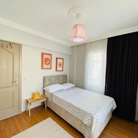 아파트 Merkezde 3+1 Deniz Manzarali Konsept 쿠사다시